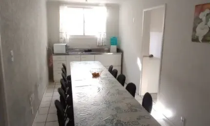 ÓTIMA CASA RESIDENCIAL DE 4 DORMITÓRIOS NO CENTRO DE FLORIANÓPOLIS