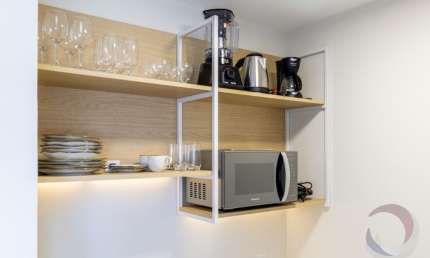 LINDO APARTAMENTO DE 1 DORMITÓRIO NO CENTRO DE FLORIANÓPOLIS