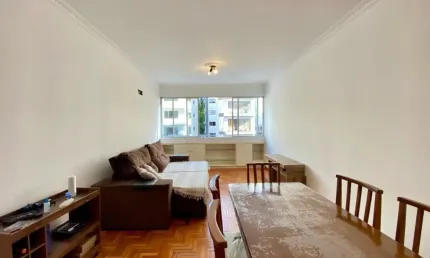 LINDO APARTAMENTO DE 2 DORMITÓRIOS NO CENTRO DE FLORIANÓPOLIS