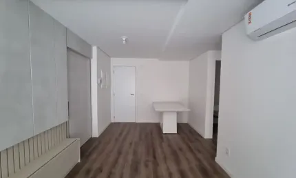Ótimo apartamento de 1 dormitório no centro de florianópolis