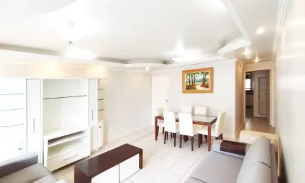LINDO APARTAMENTO DE 3 DORMITÓRIOS NO CENTRO DE FLORIANÓPOLIS