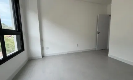 Ótimo apartamento de 3 dormitórios no centro de florianópolis