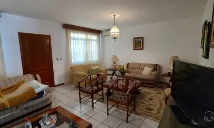 Linda casa residencial de 5 dormitórios no centro de florianópolis