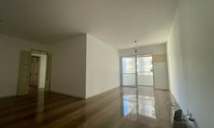 LINDO  APARTAMENTO DE 3 DORMITÓRIOS NO CENTRO DE FLORIANÓPOLIS