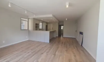 EXCELENTE APARTAMENTO DE 3 DORMITÓRIOS NO CENTRO DE FLORIANÓPOLIS