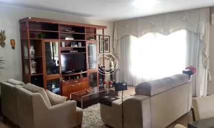 ÓTIMO APARTAMENTO DE 4 DORMITÓRIOS NO CENTRO DE FLORIANÓPOLIS