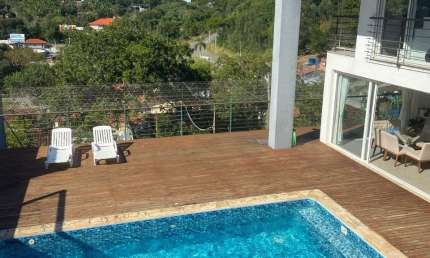 LINDA CASA RESIDENCIAL DE 4 DORMITÓRIOS NO ITACORUBI
