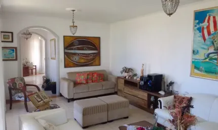 LINDA CASA RESIDENCIAL DE 4 DORMITÓRIOS NO SACO DOS LIMÕES