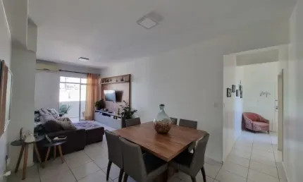 Ótimo apartamento de 2 dormitórios no centro de florianópolis