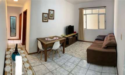 LINDO APARTAMENTO DE 2 DORMITÓRIOS NO CENTRO DE FLORIANÓPOLIS