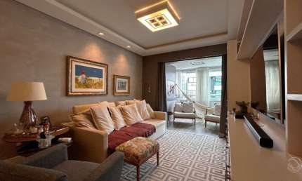 EXCELENTE APARTAMENTO DE 3 DORMITÓRIOS NO CENTRO DE FLORIANÓPOLIS