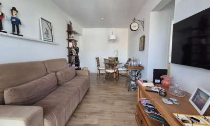 LINDO APARTAMENTO DE 2 DORMITÓRIOS NO CENTRO DE FLORIANÓPOLIS