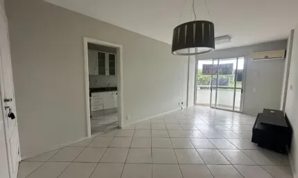 Apartamento com 3 quartos sendo 1 suíte na trindade