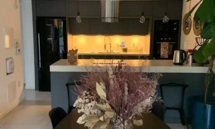 Casa residencial com 3 suítes e 207m² privativos no córrego grande, florianópolis