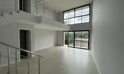 Maravilhoso apartamento alto padrão de 1 suíte na lagoa da conceição