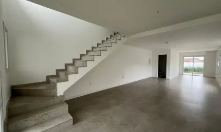 Maravilhosa casa com 169,55m², 3 suítes na lagoa da conceição.
