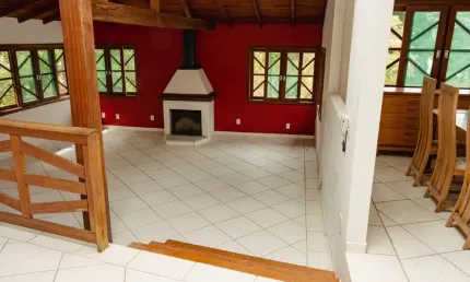 Maravilhosa casa com 4 suítes no bairro rio tavares, florianópolis.