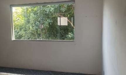 Conjunto  vale dos lagos  2/4 dependência  valor  110.000,00
