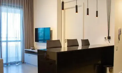 Apartamento 1 quarto e sala, mobiliado, Cam. das Árvores, valor  4.500,00