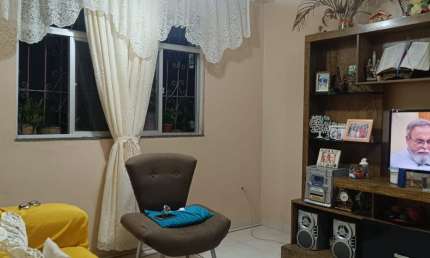 Colinas De Pituacu  com garagem  2/4 valor  150.000,00
