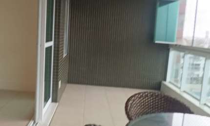 Condomínio  álphaville  4/4 sendo três suites valor  8500,00