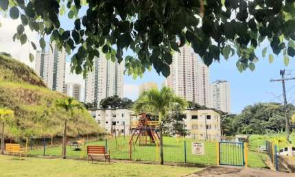 Apartamento com 2 quartos à venda na Avenida Professor Pinto de Aguiar, 177, Pituaçu, Salvador