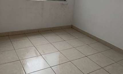 Condomínio  Villagio  di Napoli  2/4 valor  250.000,00