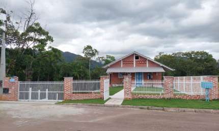 Casa com 2 quartos à venda na Rua Doutor Jorge Lacerda, Divinéia, Rio dos Cedros