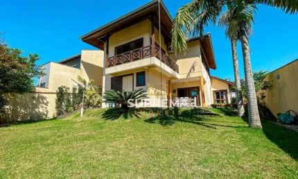 Casa com 5 dormitórios à venda, 277 m² por R$ 1.680.000,00 - Santo Antônio - Joinville/SC