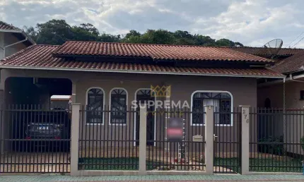 Casa com 3 dormitórios à venda, 175 m² por R$ 890.000,00 - Nova Brasília - Joinville/SC