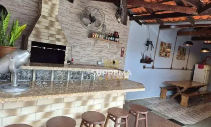 Casa com 3 dormitórios à venda, 151 m² por R$ 560.000,00 - Costa e Silva - Joinville/SC