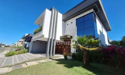 Casa com 3 suítes à venda, 270 m² por R$ 2.250.000 - Vila Nova - Joinville/SC
