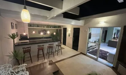 Casa 3 Dormitórios (1 Suíte com Closet), 2 vagas, Terra Nova, Sjc.