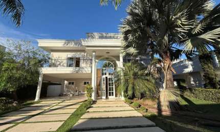 Casa Sobrado, 4 Dormitórios(Sendo 4 suítes) ,Condomínio Santa Clara, Jacareí