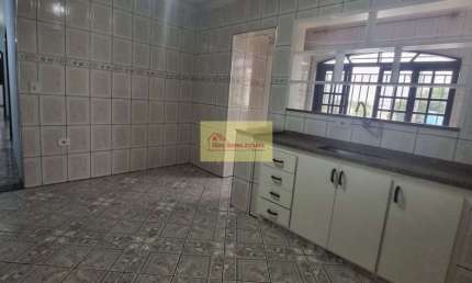 Linda Casa - 2 Dormitórios - Aluguel - Bairro Vila Rosa