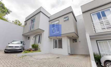 Excelente sobrado mobiliado no bairro Santa Candida