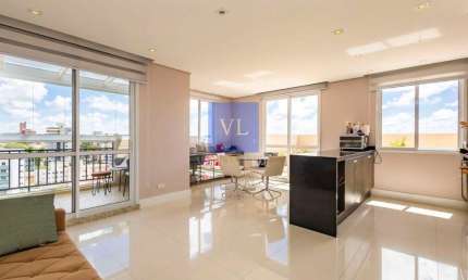 Cobertura de Luxo no Edifício Quebec - Bacacheri: 3 Suítes, 2 Vagas, Vista Panorâmica em Curitiba!