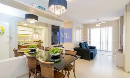 Apartamento no bairro Uberaba,  2 Quartos, 1 Suíte, sacada com churrasqueira - Porteira Fechada!
