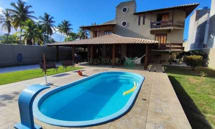 Vende-se Linda Casa de Alto Padrão Próxima à Praia do Sul em Ilhéus