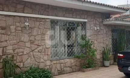 Casa com 3 quartos à venda na Rua Visconde de Taunay, 214, Vila Itapura, Campinas, 191 m2 por R$ 1.378.000