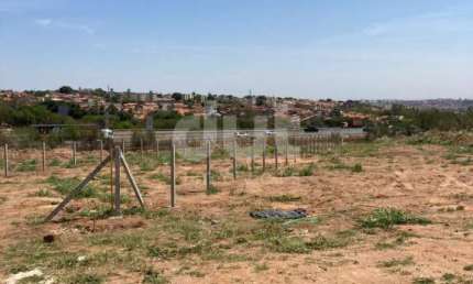 Terreno à venda na Rua Anna Maria Marques, 777, Jardim Maria Rosa, Campinas por R$ 240.000