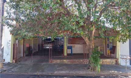 Casa Comercial no Bairro Vicente Grosso à Venda - Araçatuba/SP