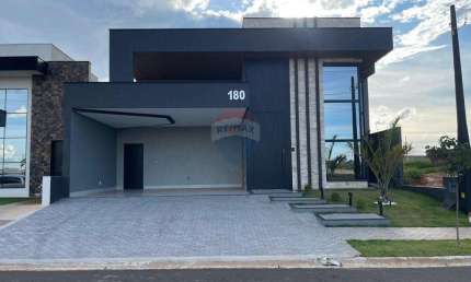 Casa com 3 suítes 1 master à venda, Res. Quinta do ipê