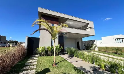 Casa a Venda no Condomínio Alphaville 2 - Imóvel Completo