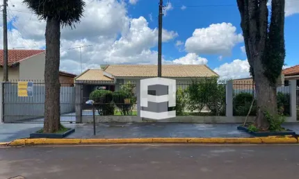 Casa com 3 dormitórios à venda, 100 m² por R$ 590.000,00 - Centro - Apucarana/PR