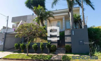 Casa com 2 dormitórios à venda, 192 m² por R$ 820.000,00 - Loteamento Residencial Cazarin - Apucarana/PR
