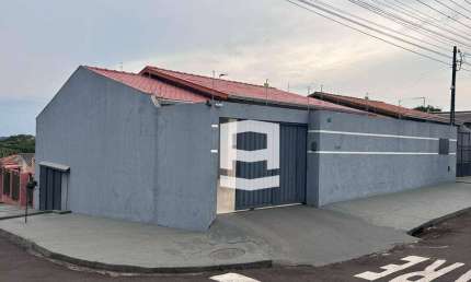 Casa com 2 dormitórios à venda, 160 m² por R$ 380.000,00 - Jardim Kiri - Apucarana/PR