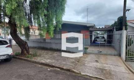 Casa com 5 dormitórios à venda, 180 m² por R$ 590.000,00 - Vila São Carlos - Apucarana/PR