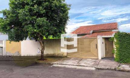 Casa com 2 dormitórios à venda, 150 m² por R$ 420.000,00 - Jardim Iguatemi - Apucarana/PR