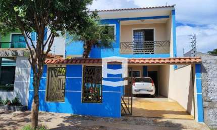 Casa com 3 dormitórios à venda, 138 m² por R$ 470.000,00 - Jardim Flamingos - Apucarana/PR